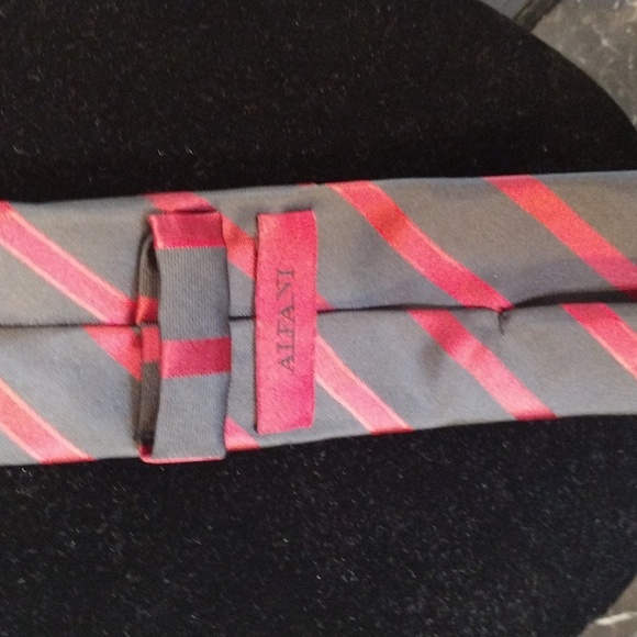 Bundle of Silk Neckties SOLD!!!!!! SOLD - Picture 9 of 9